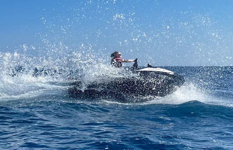 Jet ski sans permis à Fréjus