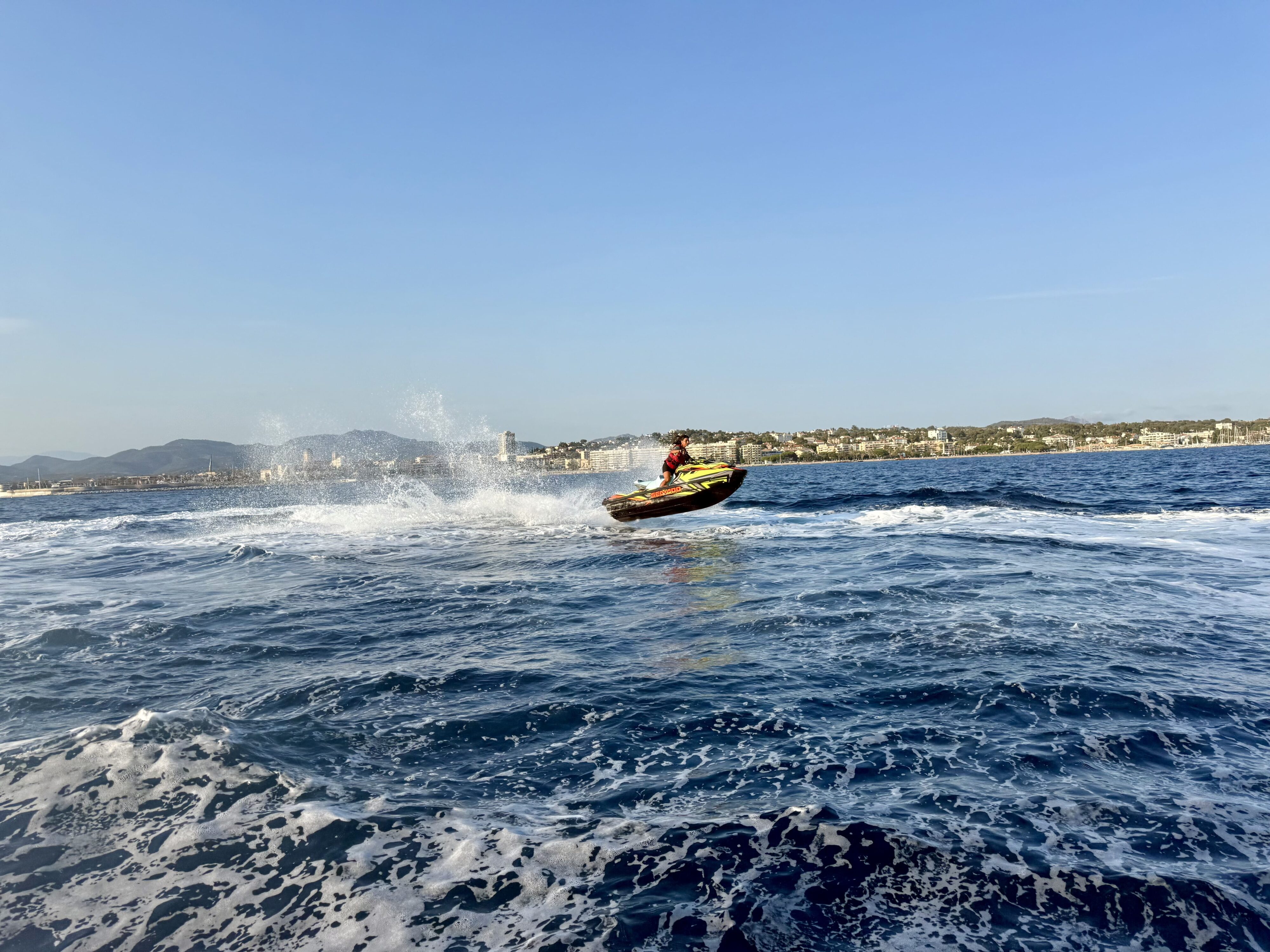 que faire à fréjus luxury jet 83