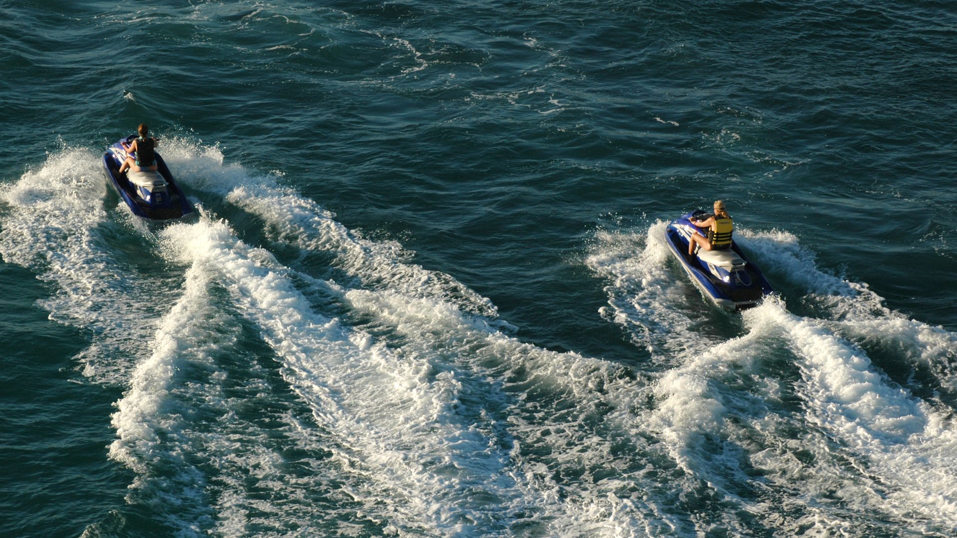 Location de jet ski en groupe à Fréjus